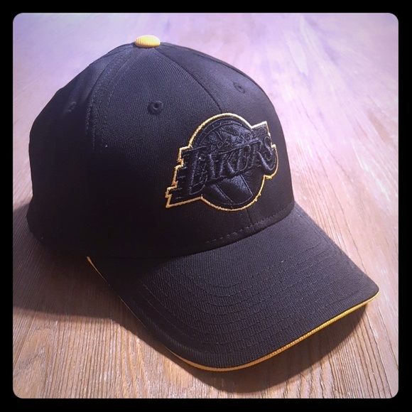 lakers hats near me